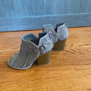 Daytrip Taupe Peep Toe Heels